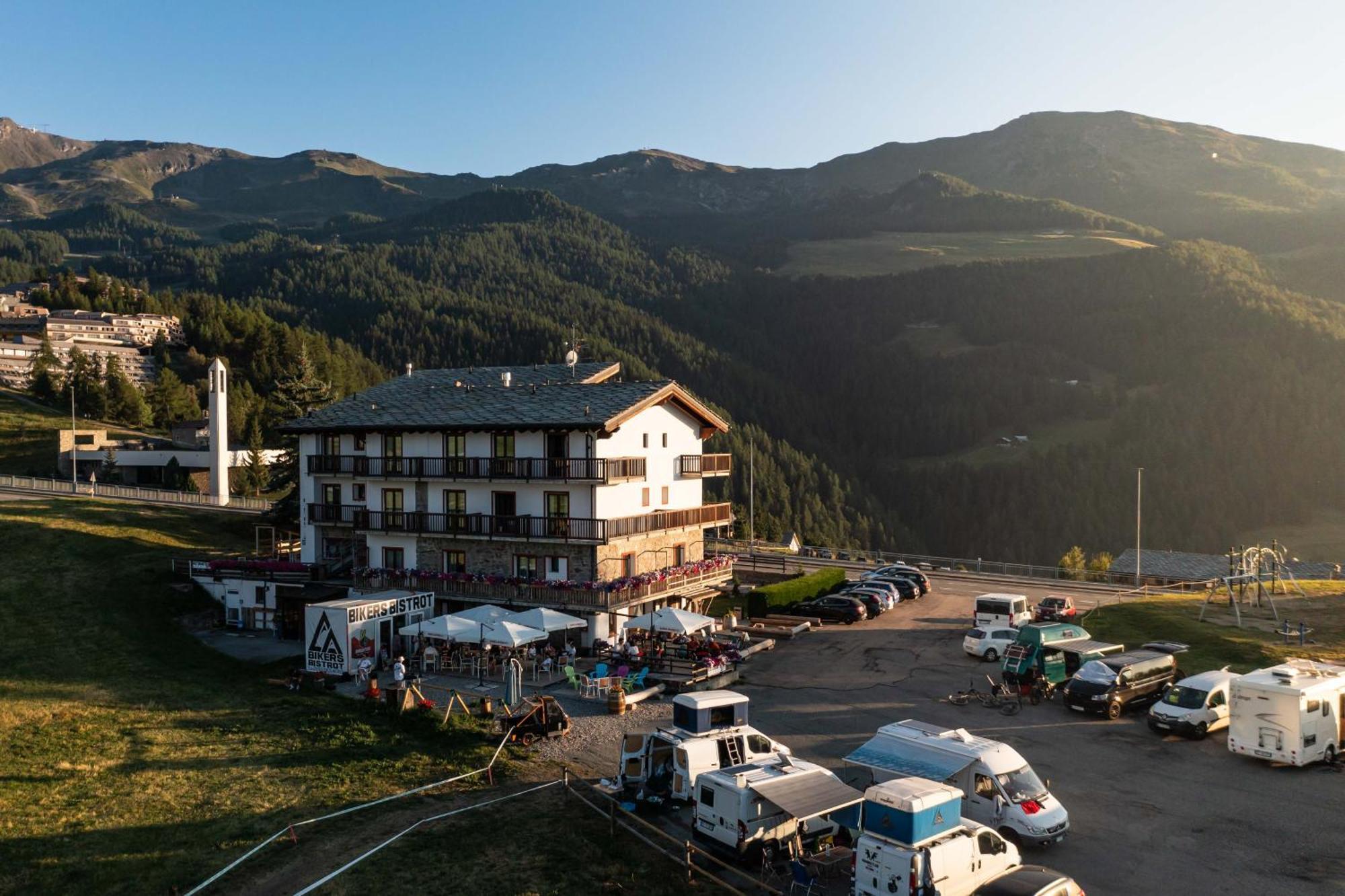 Chalet Des Alpes グレッサーン エクステリア 写真